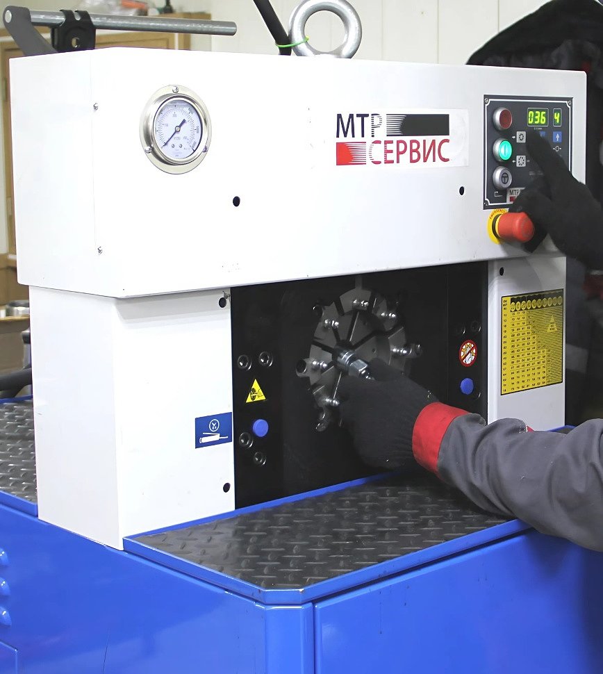 Процесс опрессовки РВД на гидравлическом прессе